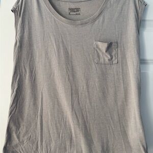 Patagonia Light Gray Scoop Neck Pocket Tee - Women